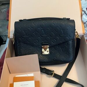 Louis Vuitton Black Monogram Empreinte Shoulder Pochette with Gold Hardware